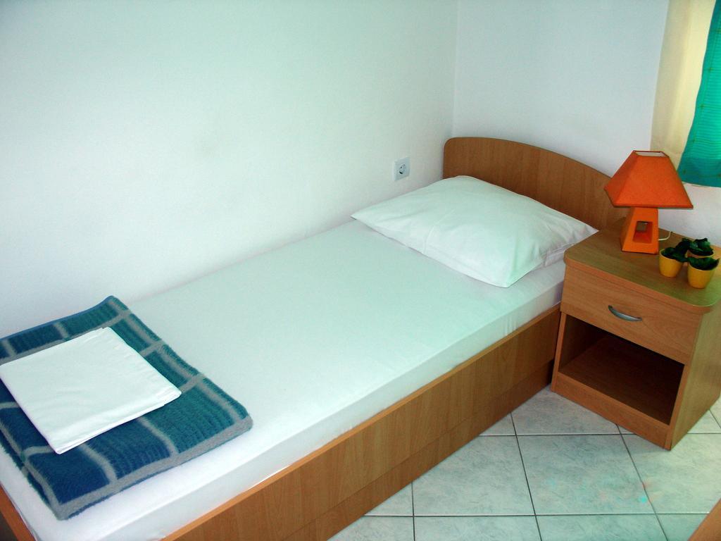 פאז'אנה Hostel Amfora חדר תמונה