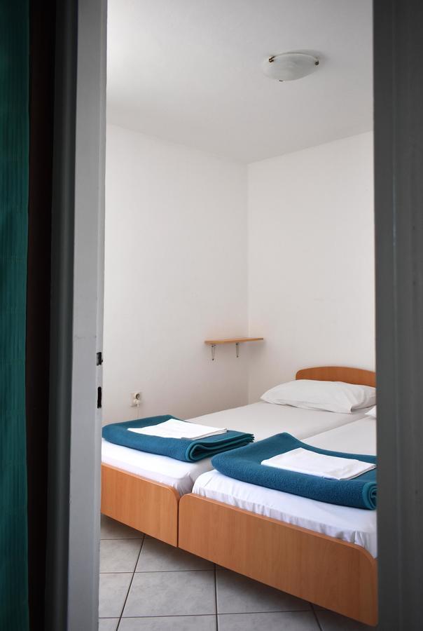 פאז'אנה Hostel Amfora מראה חיצוני תמונה