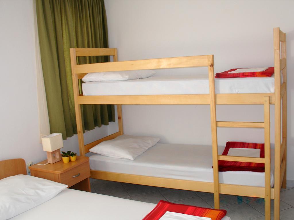 פאז'אנה Hostel Amfora חדר תמונה
